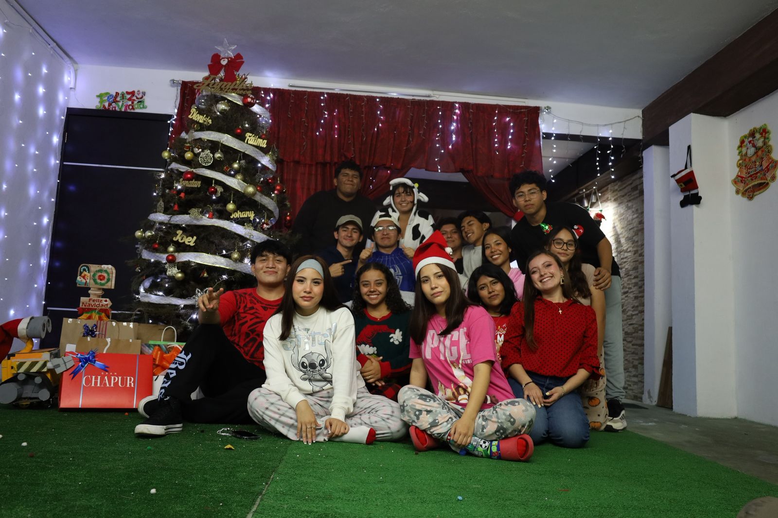 Con mis amigos del Cobay